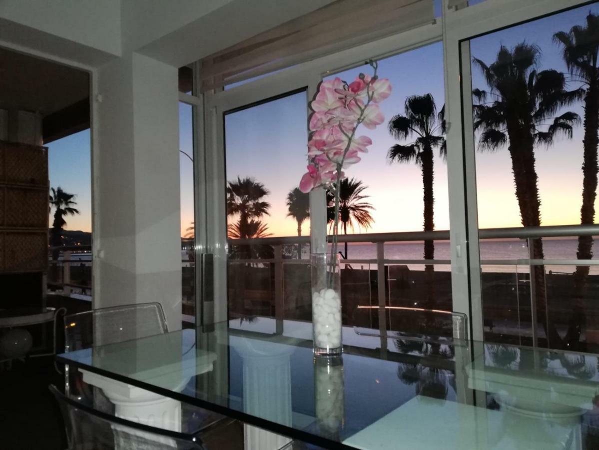 Apartamento Lujo Frente Al Mar Centro De Μάλαγα Εξωτερικό φωτογραφία